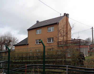 Dreifamilienhaus.jpg